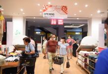Toko Terbaru UNIQLO Resmi Dibuka di La Piazza Kelapa Gading, Jakarta La Piazza