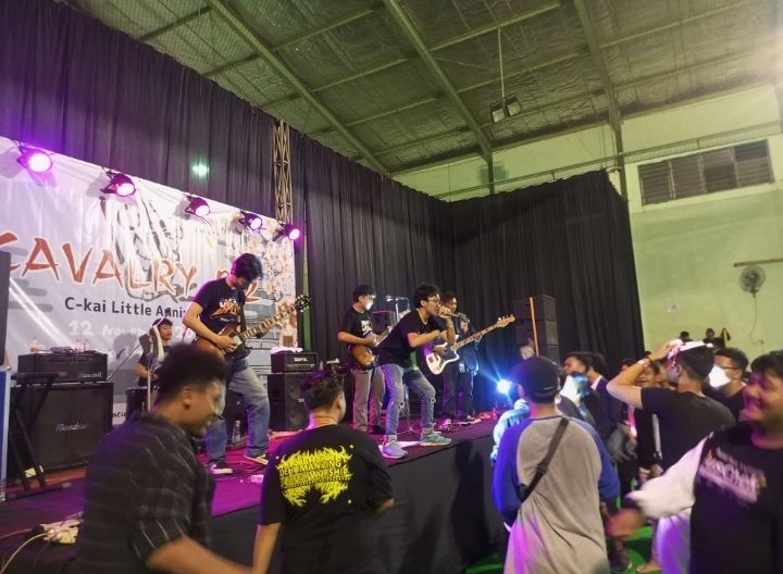 Penampilan Band di event Ckai