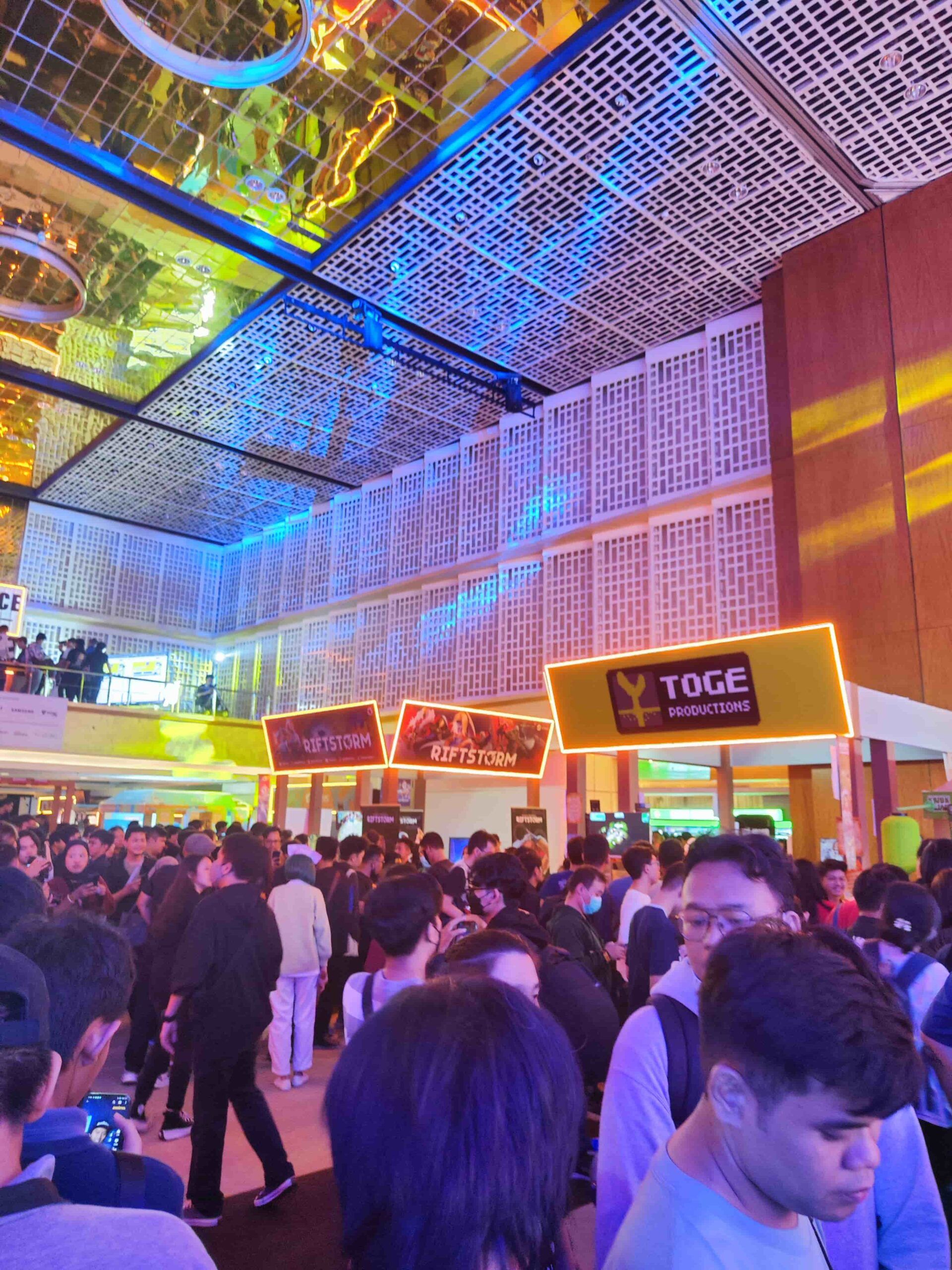Antusiasme Pengunjung Yang Begitu Besar Terhadap Event ini (2)