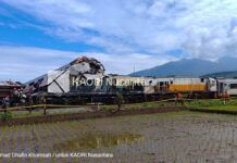 Kronologi Tabrakan KA Turangga vs Commuter Line Bandung, 3 Kru KA Tewas Ilustrasi kecelakaan KA Commuterline Bandung Raya vs KA Turangga di Haurpugur, Bandung, Jawa Barat. © Muhammad Dhafin Khomsah / untuk KAORI Nusantara