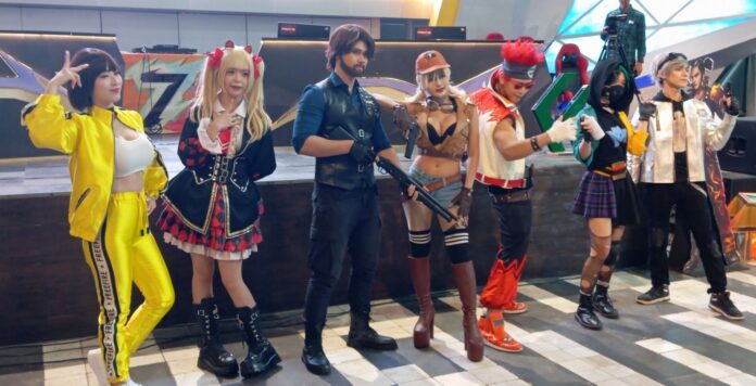 Ff7thAnnivParty_Cosplayer