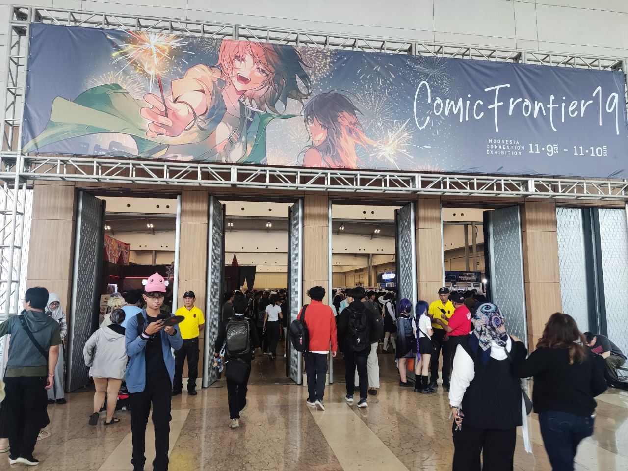 comifuro-19-day-1-13 Comifuro 19 Day 1