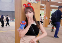 Astaga! Cosplayer Ini Pamer Celana di Osaka Expo! cosplayer pamer celana