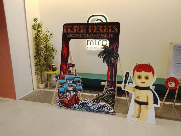 BlackPearlsExhibition_banner