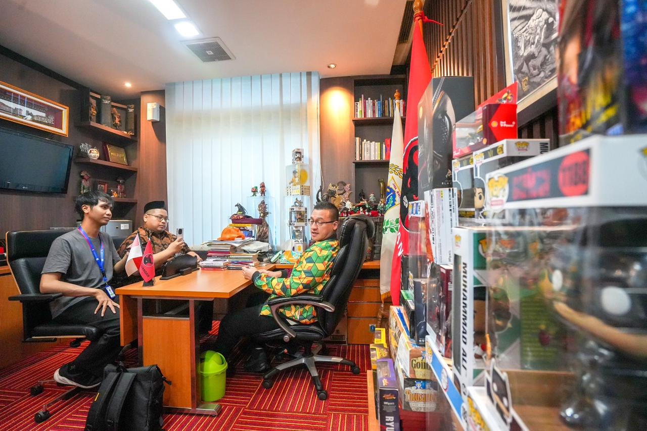 Bang Ken menceritakan keberaniannya untuk tampil autentik di ruang publik