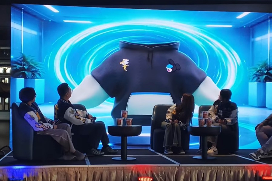 Produk kolaborasi EVOS x Pop Mie x Arkiv